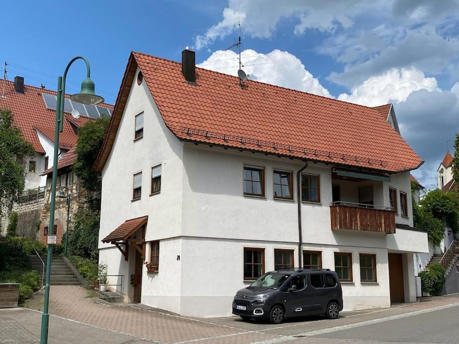 Grosszuegige, Helle 3,5 Zimmer Wohnung バーリンゲン エクステリア 写真